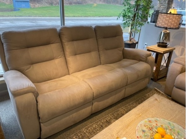 Arlo Power Reclining Sofa