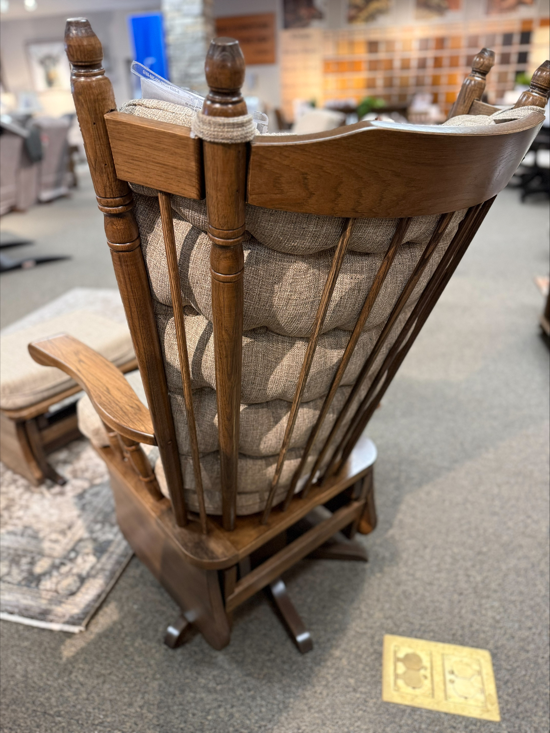 AMISH WORKS 196 HIGH BACK SWIVEL GLIDER - Image 4