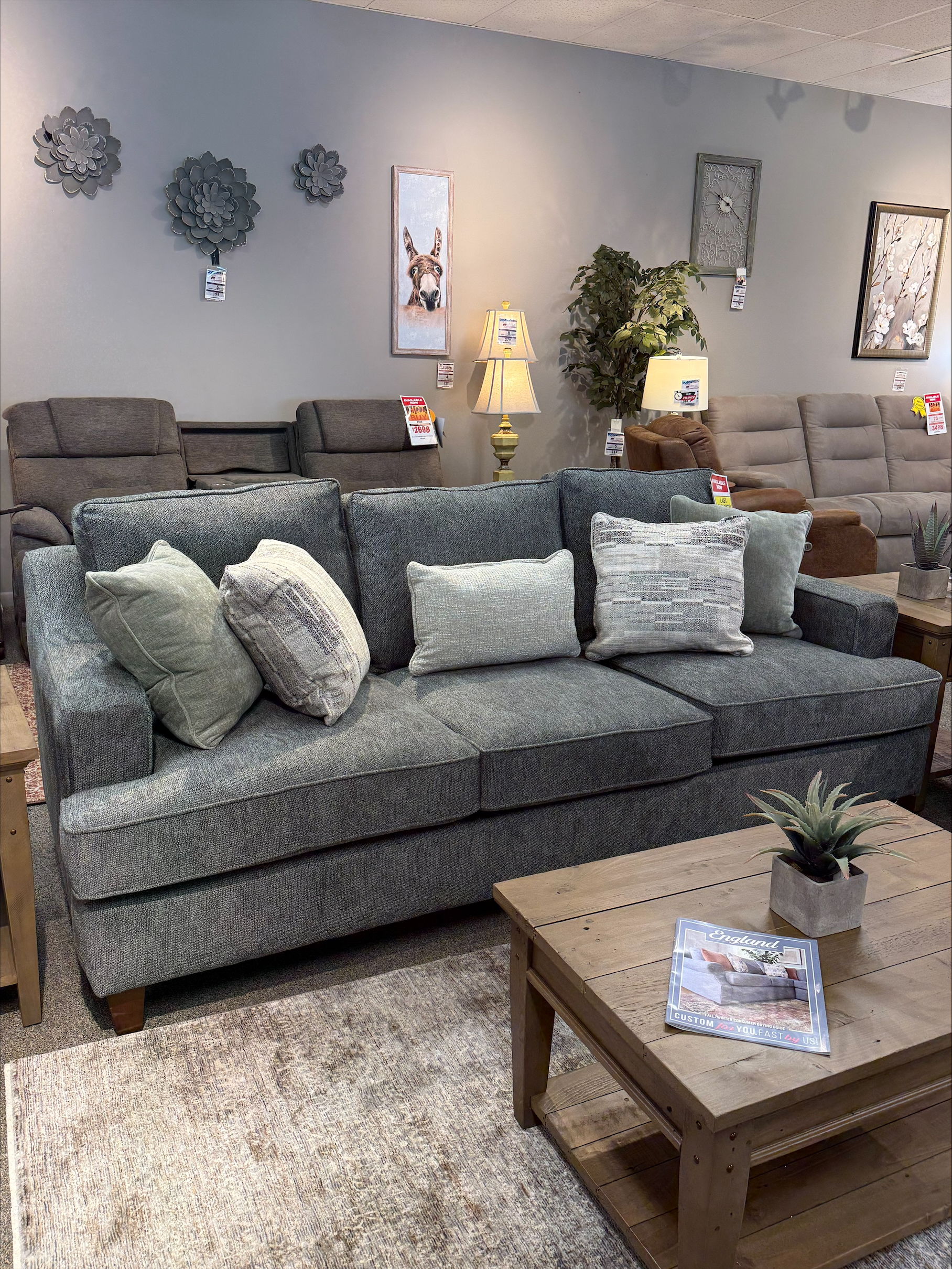 Maya Sofa SAGANAGA SAGE STOCK ONLYFD