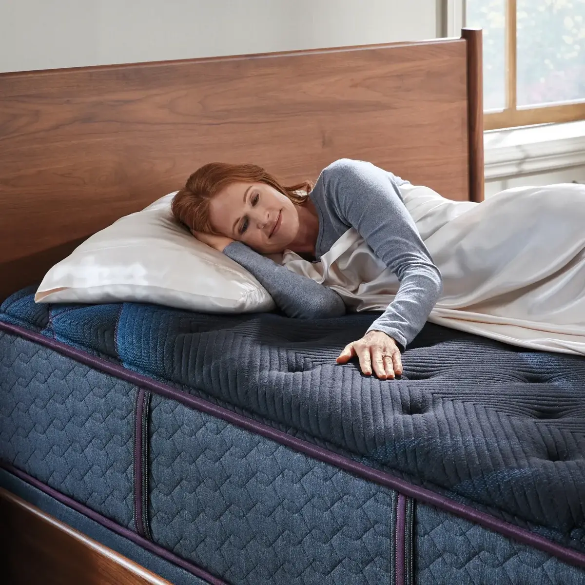 Beautyrest World Class Medium Pillowtop - Image 3